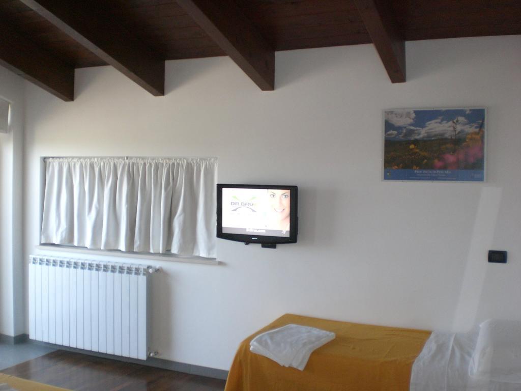 סן ג'יובאני טאטינו B&B D'Annunzio חדר תמונה